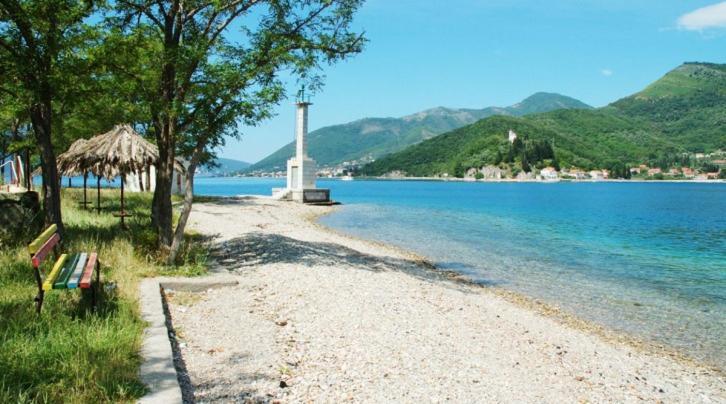 Apartment By The Sea Tivat Exterior foto