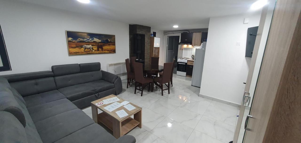 Apartment By The Sea Tivat Exterior foto